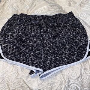 Medium athletic shorts